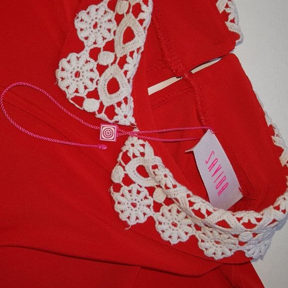 SAVIOA Gorgeous RED Capped Sleeve Blouse with White Lace Collar SIZE Med… - Picture 6 of 10